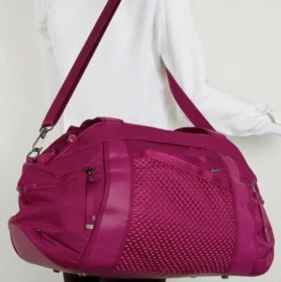 Nike Gym/ Duffel Bag - Picture 5 of 9